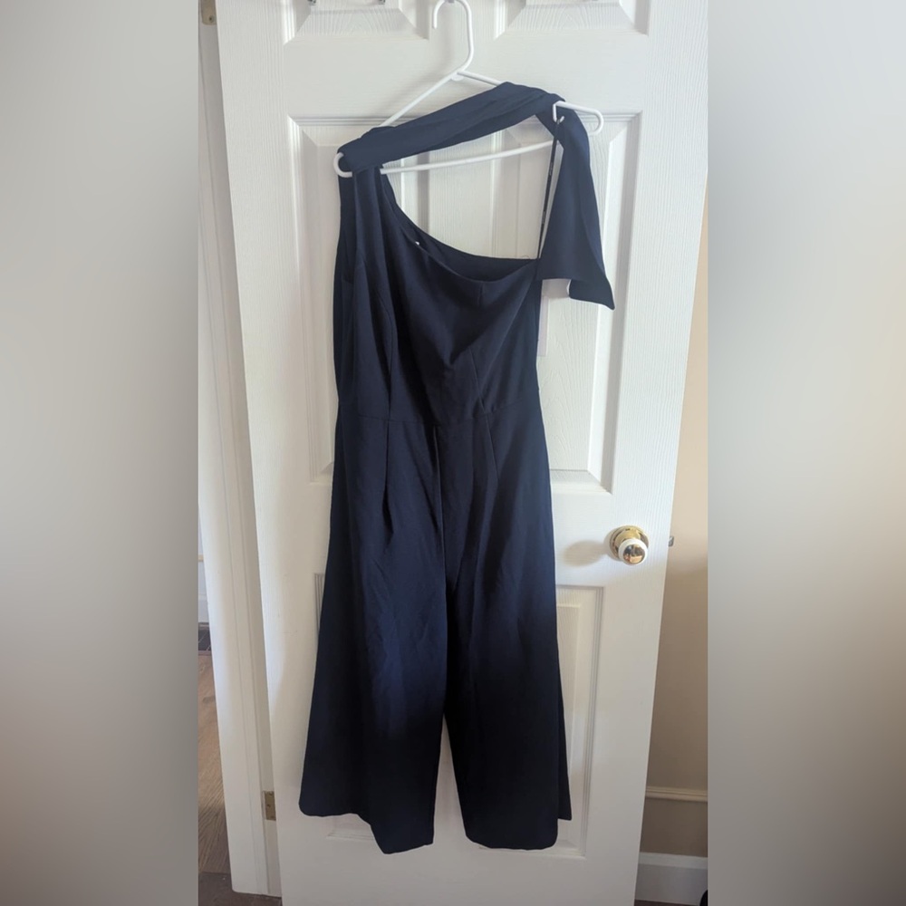 Julia Jordan Chic Black One-Shoulder Dress